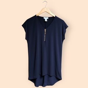 Carmen Marc Valvo Navy Blue Short Sleeved Blouse Top Gold Zipper Women’s Small